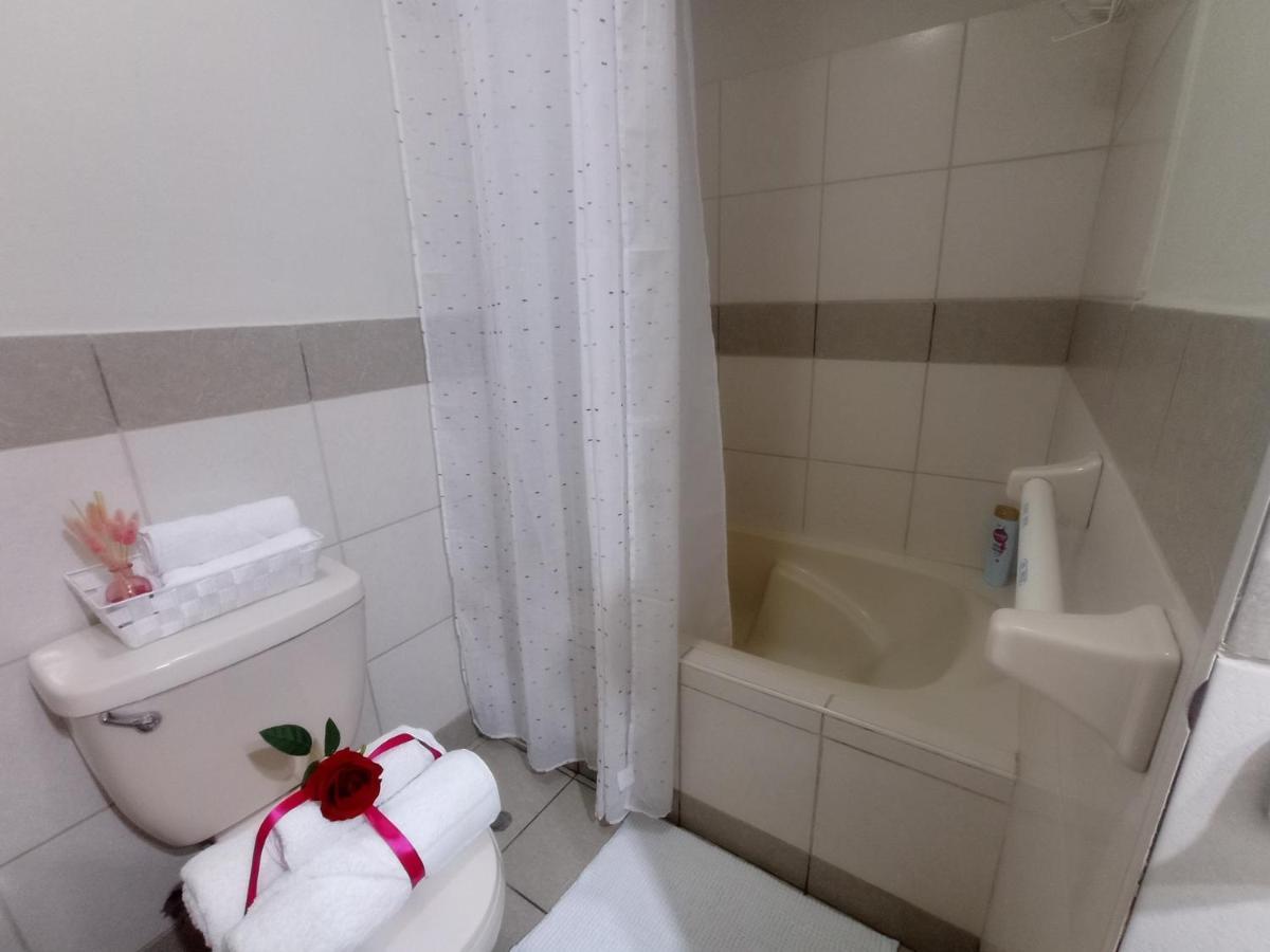 Habitacion Privada En Departamento Compartido Лима Экстерьер фото